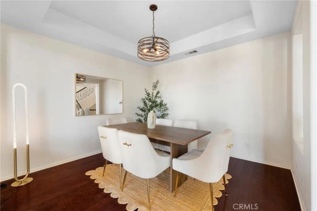 5668 Como, Woodland Hills, CA 91367