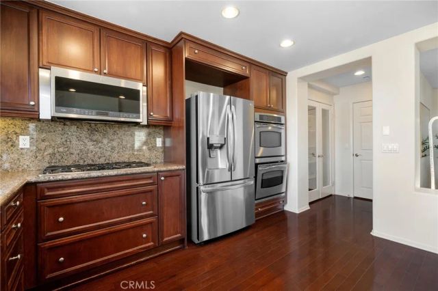 5668 Como, Woodland Hills, CA 91367