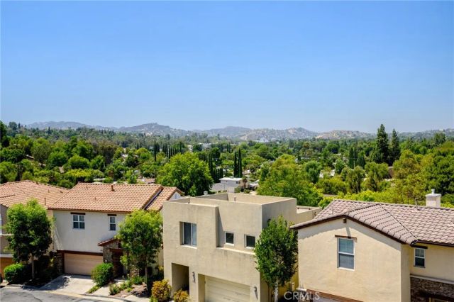 5668 Como, Woodland Hills, CA 91367