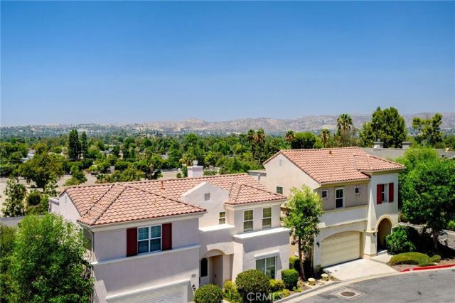 5668 Como, Woodland Hills, CA 91367