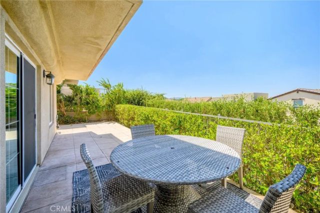 5668 Como, Woodland Hills, CA 91367