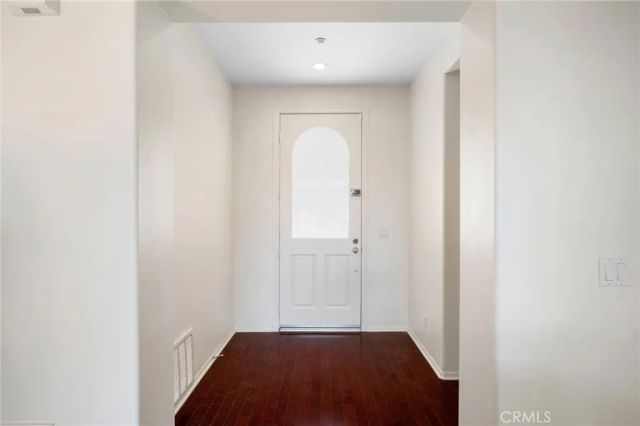 5668 Como, Woodland Hills, CA 91367