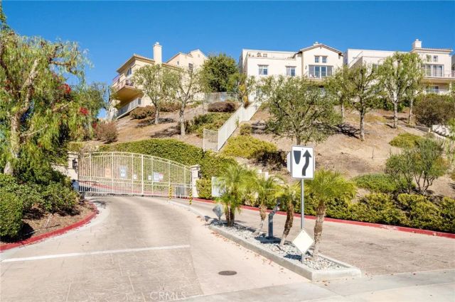 5668 Como, Woodland Hills, CA 91367
