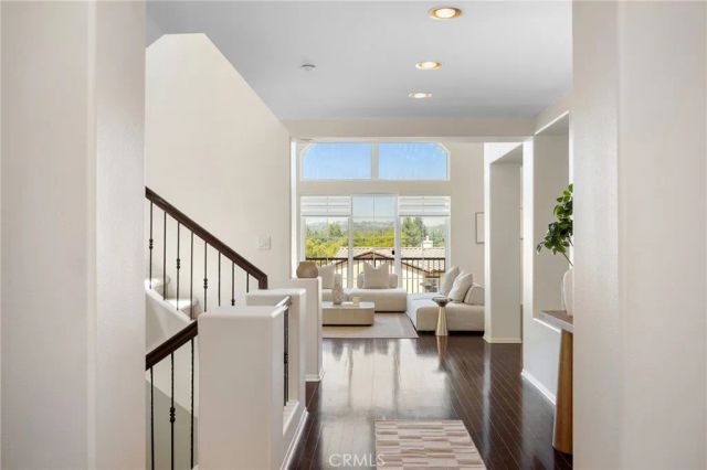 5668 Como, Woodland Hills, CA 91367