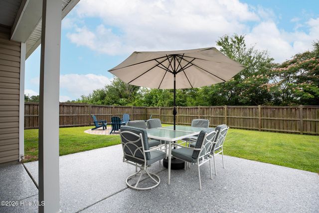 7813 Bristlecone Drive, Wilmington, NC 28411