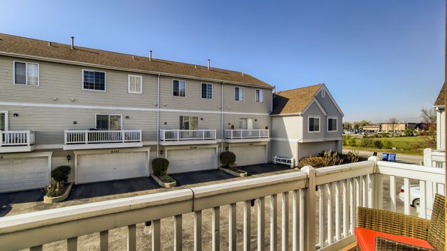 9337 Harrison Street, Des Plaines, IL 60016