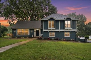 8117 Granada Road, Prairie Village, KS 66208