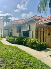 225 Old Meadow Way, Palm Beach Gardens, FL 33418
