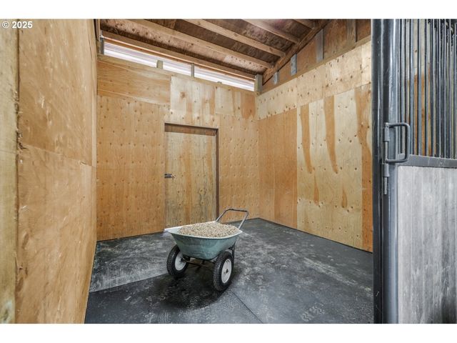 67391 HOLLYWOOD Rd, Deer Island, OR 97054
