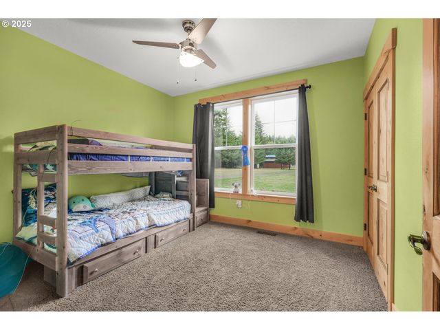 67391 HOLLYWOOD Rd, Deer Island, OR 97054