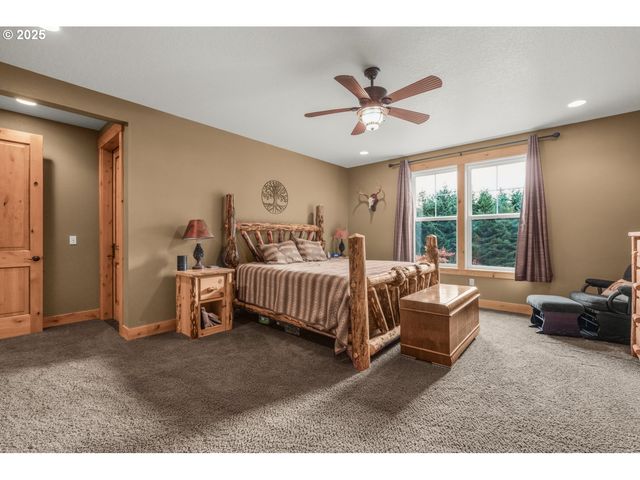 67391 HOLLYWOOD Rd, Deer Island, OR 97054