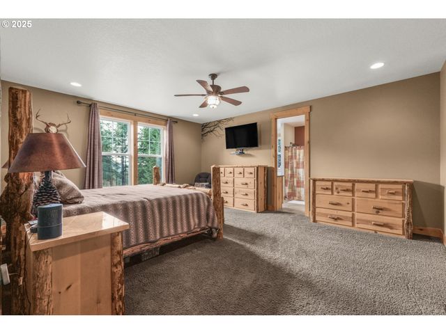 67391 HOLLYWOOD Rd, Deer Island, OR 97054