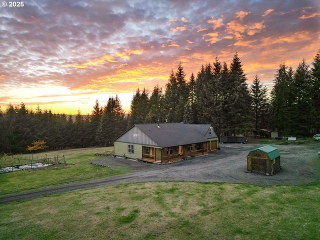 67391 HOLLYWOOD Rd, Deer Island, OR 97054