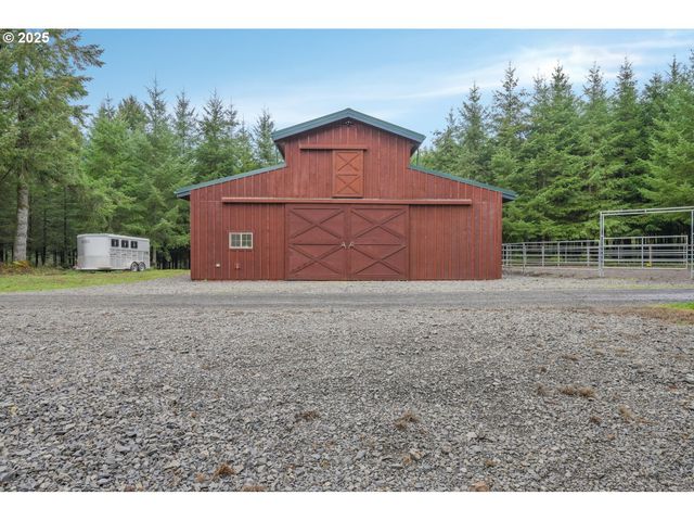 67391 HOLLYWOOD Rd, Deer Island, OR 97054