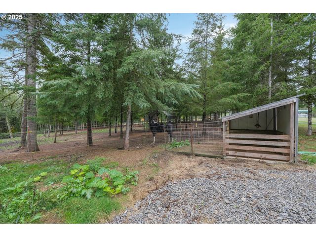 67391 HOLLYWOOD Rd, Deer Island, OR 97054