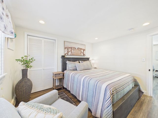 3 Hazel St, Wareham, MA 02571