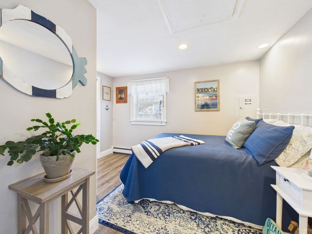 3 Hazel St, Wareham, MA 02571