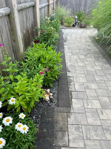 3 Hazel St, Wareham, MA 02571