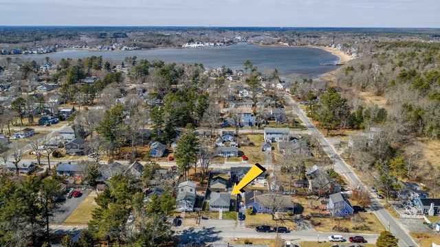 3 Hazel St, Wareham, MA 02571