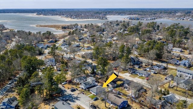 3 Hazel St, Wareham, MA 02571