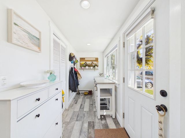 3 Hazel St, Wareham, MA 02571