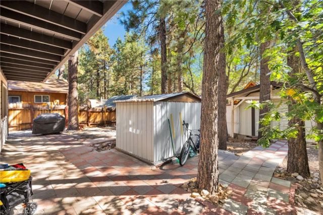 249 Cedar Lane, Sugarloaf, CA 92314