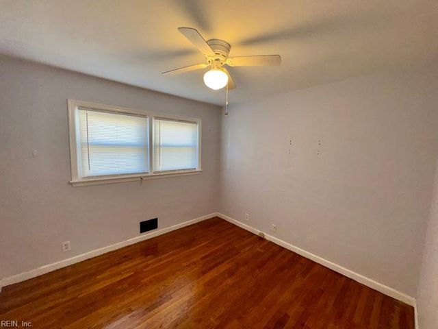 1549 Sagewood DR, Virginia Beach, VA 23455