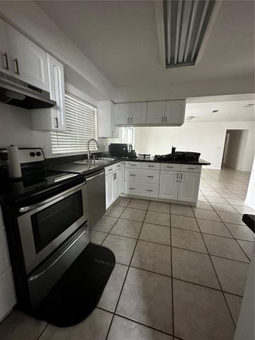 11706 OBAN AVENUE, Tampa, FL 33617