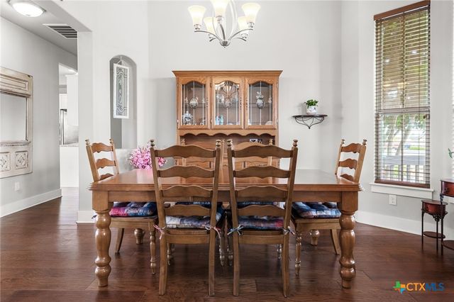 105 E Doucet Cove, Hutto, TX 78634