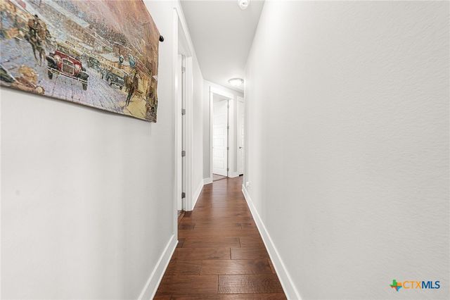 105 E Doucet Cove, Hutto, TX 78634