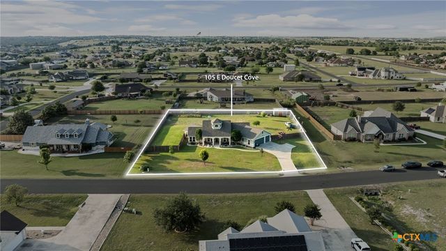 105 E Doucet Cove, Hutto, TX 78634