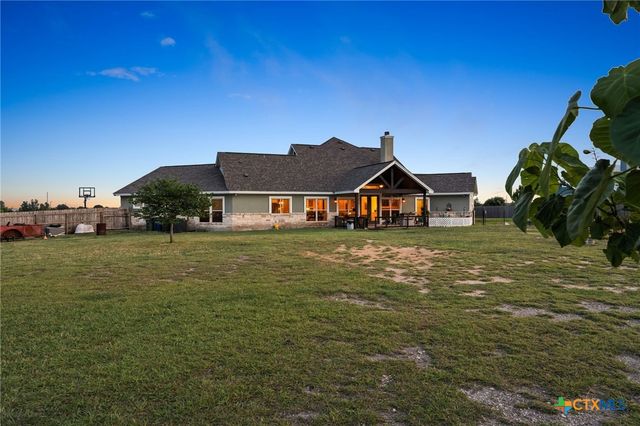 105 E Doucet Cove, Hutto, TX 78634