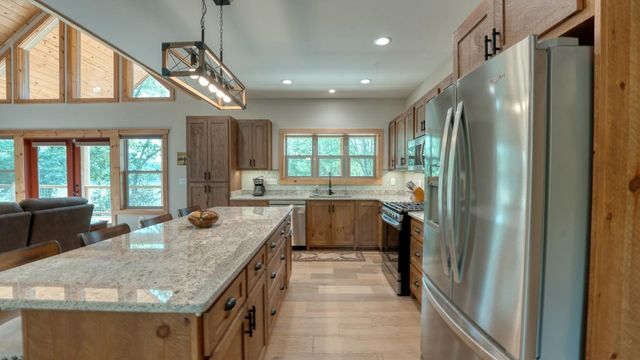 38 Edgewater Lane, Blairsville, GA 30512