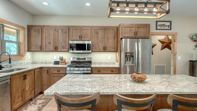 38 Edgewater Lane, Blairsville, GA 30512
