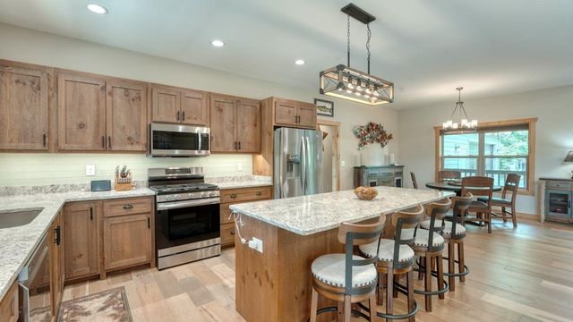 38 Edgewater Lane, Blairsville, GA 30512