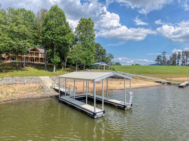 38 Edgewater Lane, Blairsville, GA 30512