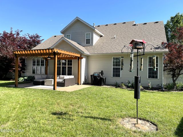 1901 E Sadie Lane, Joplin, MO 64801