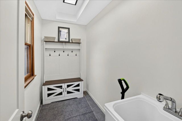 2207 Holloway Avenue E, North Saint Paul, MN 55109