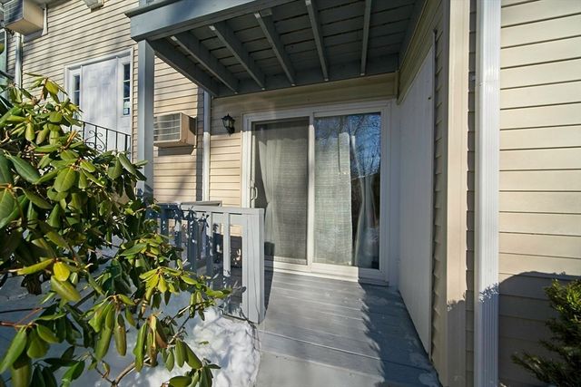 165-R Chestnut St 2, Foxboro, MA 02035