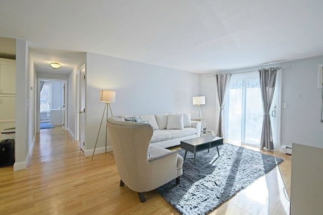 165-R Chestnut St 2, Foxboro, MA 02035