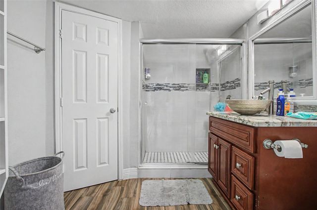 2217 Grover Avenue, Galveston, TX 77551