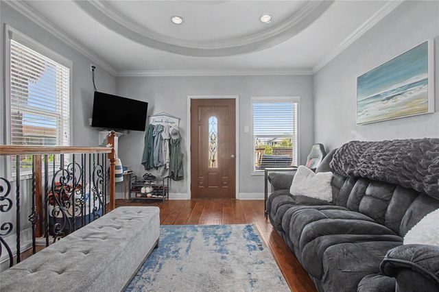 2217 Grover Avenue, Galveston, TX 77551