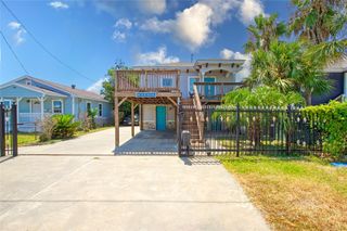 2217 Grover Avenue, Galveston, TX 77551