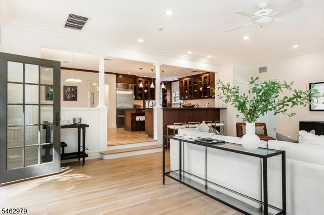 121 Christopher St, Montclair Twp., NJ 07042