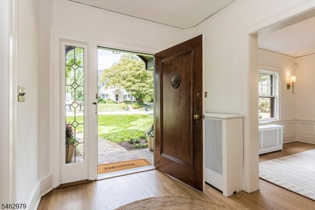 121 Christopher St, Montclair Twp., NJ 07042