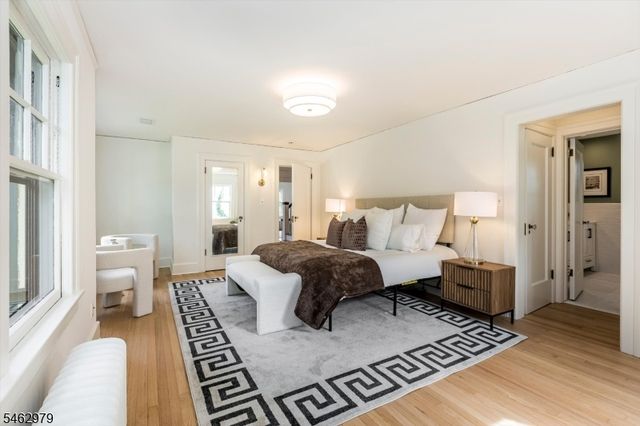 121 Christopher St, Montclair Twp., NJ 07042
