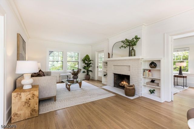 121 Christopher St, Montclair Twp., NJ 07042