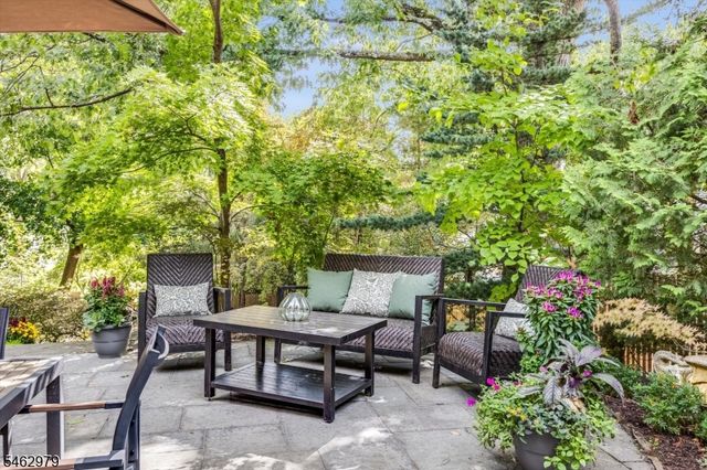 121 Christopher St, Montclair Twp., NJ 07042