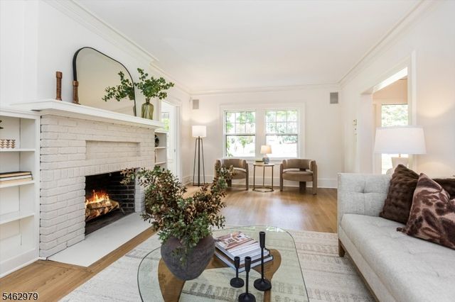 121 Christopher St, Montclair Twp., NJ 07042