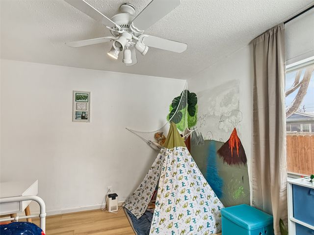 2519 E Aurora Avenue, Des Moines, IA 50317